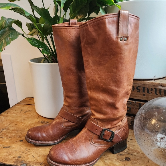 Frye low heel tall boots - Picture 2 of 4
